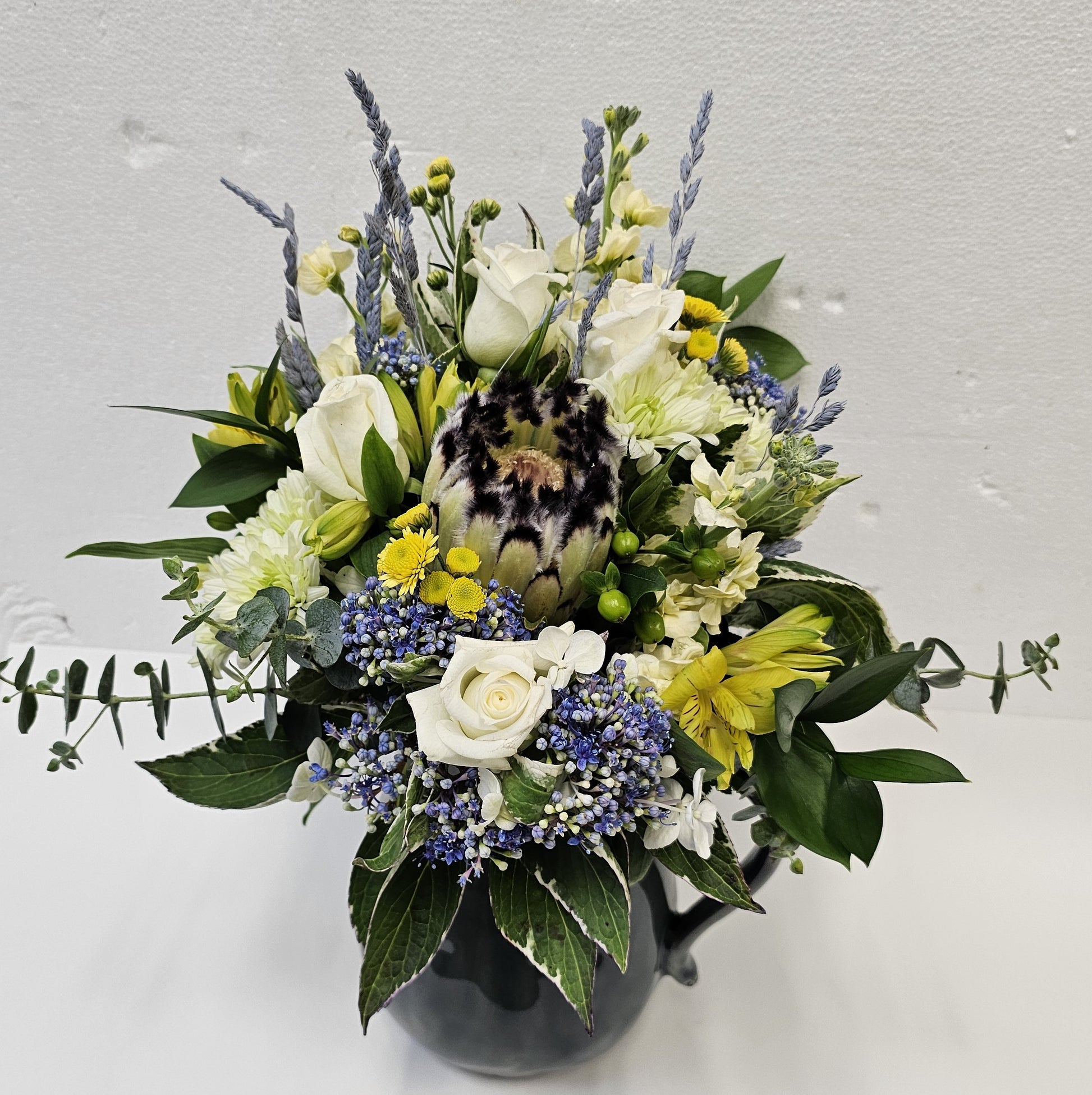 Flowers for the Home or Office - Standard - Broadfield Flowers Florist Lincoln