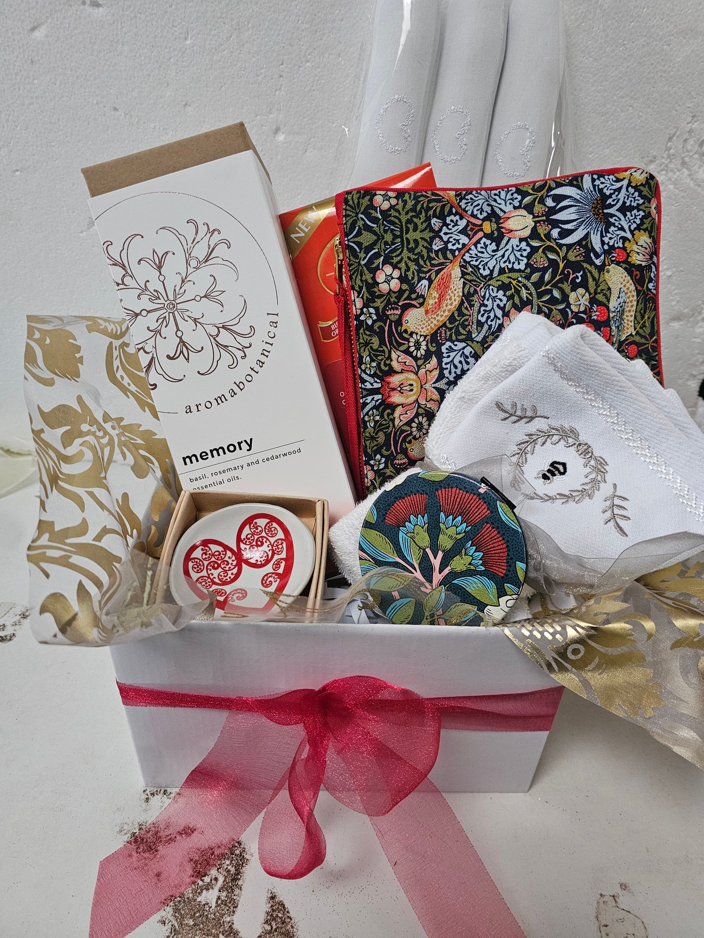 A Giftbox 4 Her, "You Are Golden"
