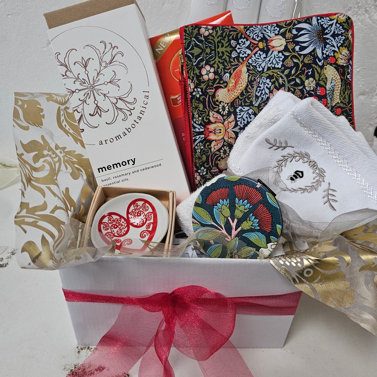 A Giftbox 4 Her, "You Are Golden" - Broadfield Flowers Florist Lincoln