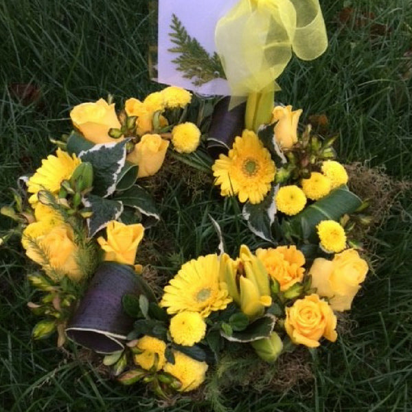 Wreath - yellow,