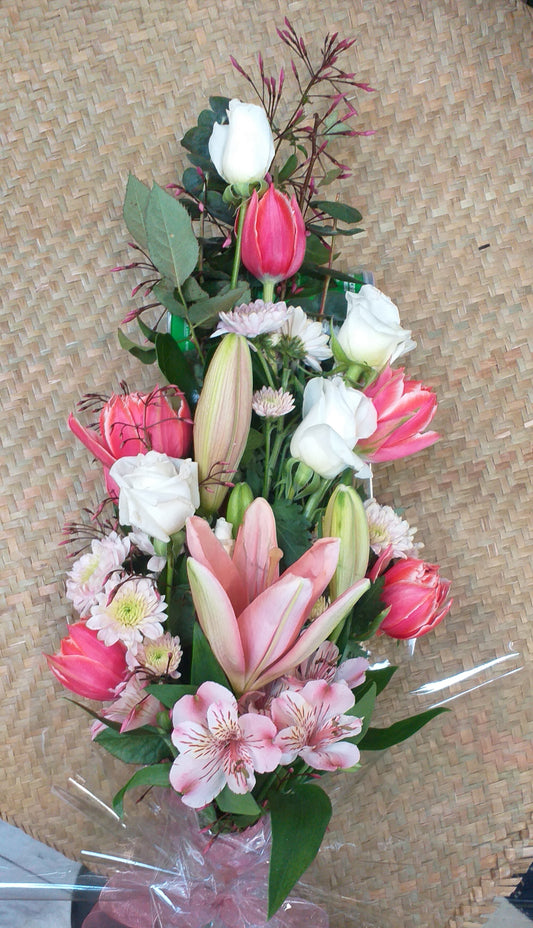 Casket Spray, Small - Broadfield Flowers Florist Lincoln