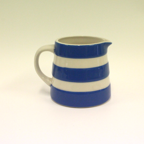 Dreadnought Jug - Broadfield Flowers Florist Lincoln