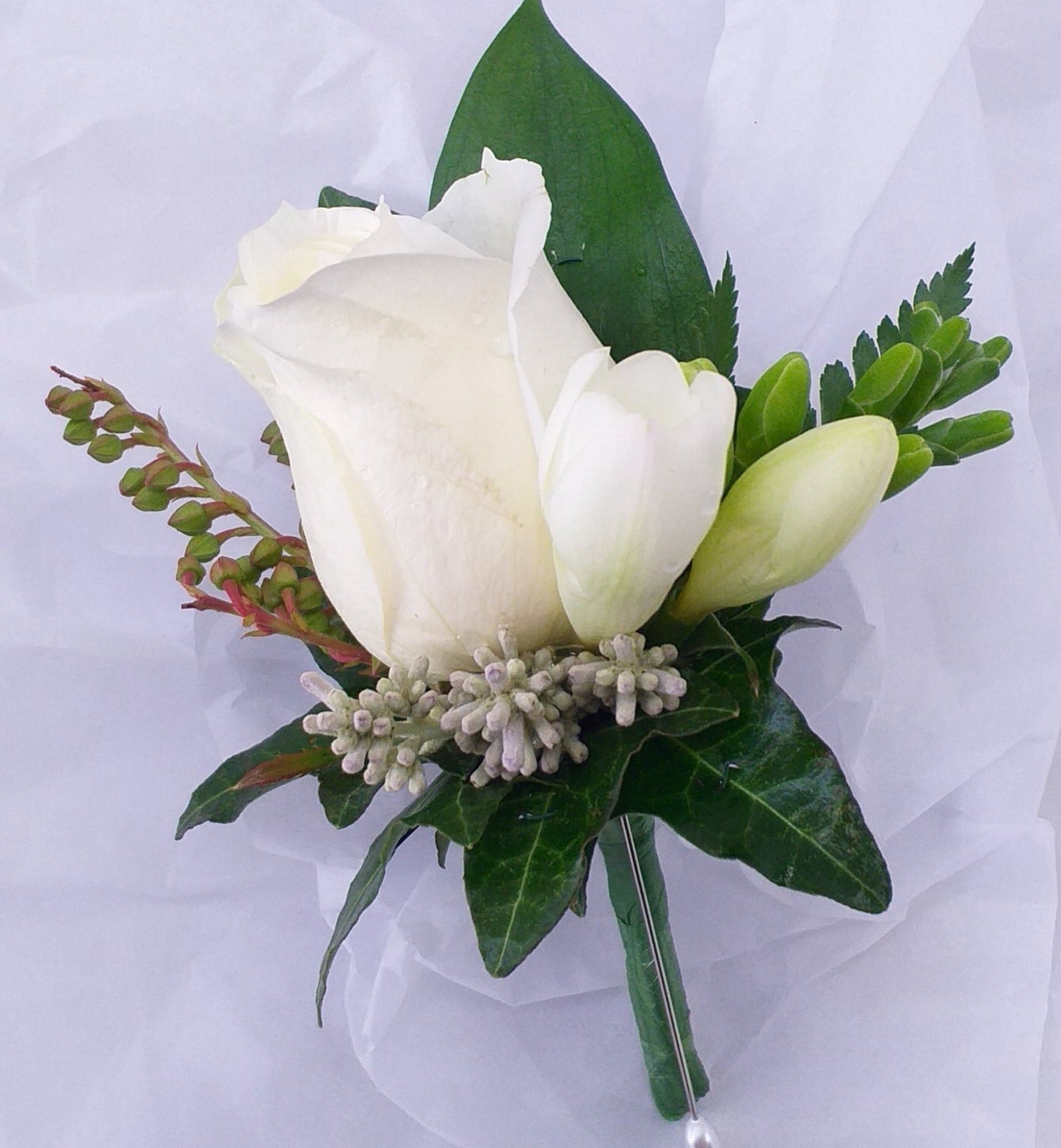 Wedding Buttonhole or Boutonniere - Broadfield Flowers Florist Lincoln