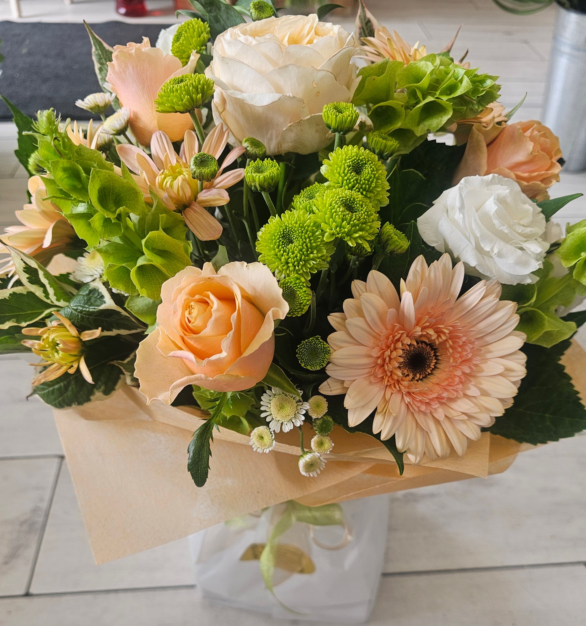 Perfectly Peachy Flower Bouquet - Broadfield Flowers Florist Lincoln