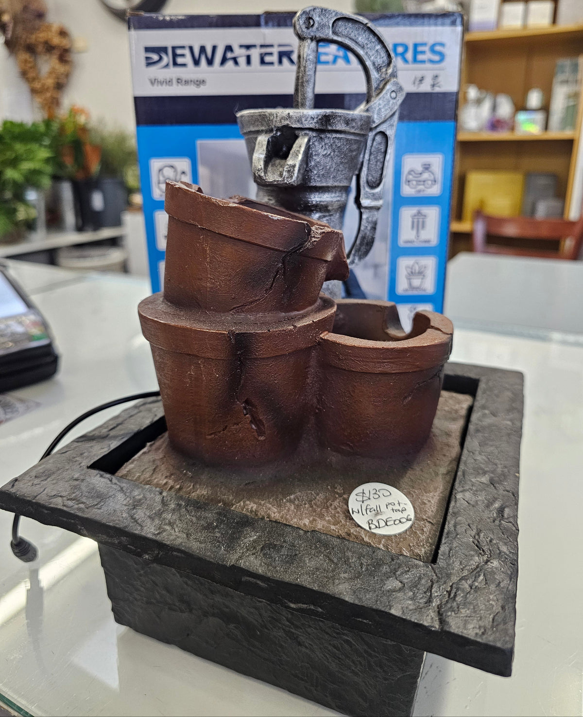 Waterfall table feature