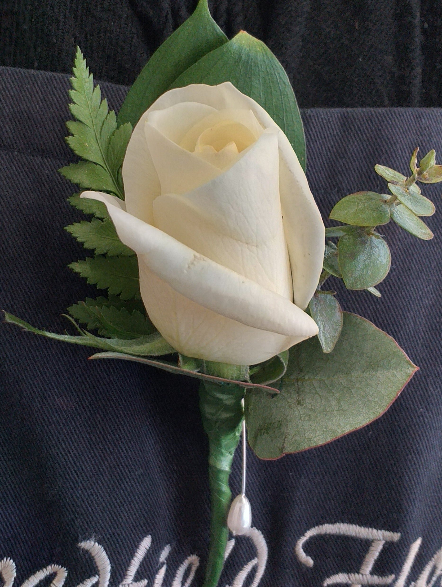 Wedding Flowers, Buttonholes - Broadfield Flowers Florist Lincoln