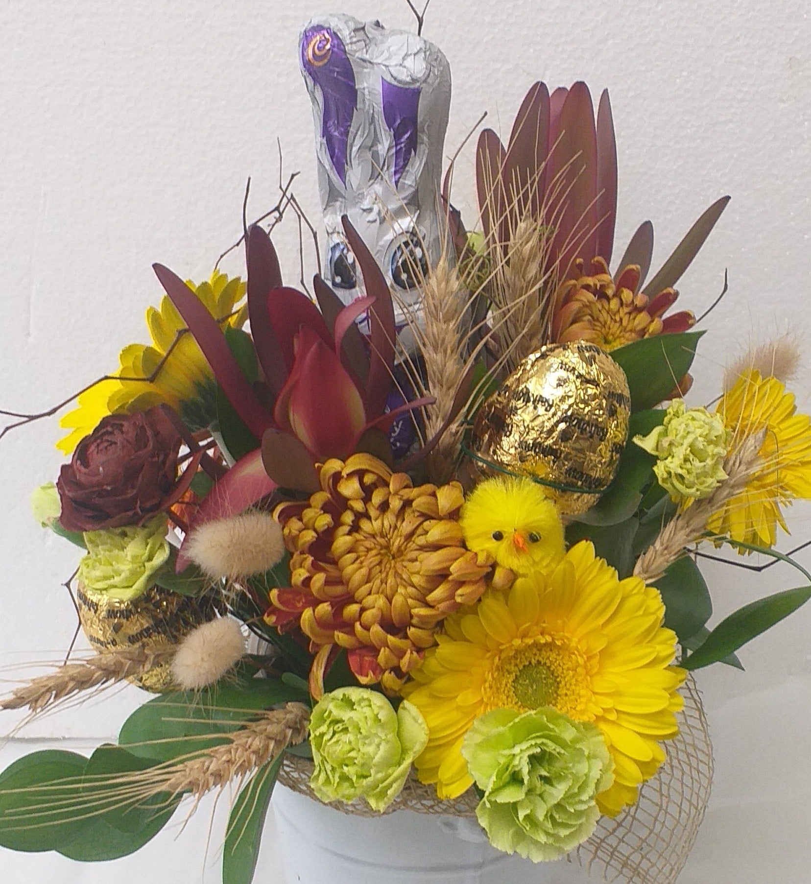 Gift Basket, Easter Bucket - Broadfield Flowers Florist Lincoln