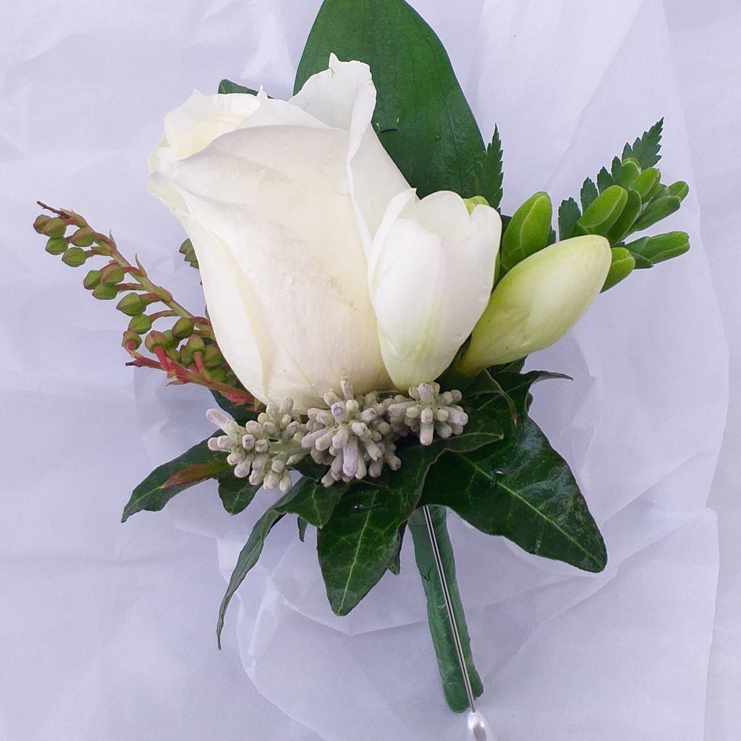 Buttonhole single rose - Broadfield Flowers Florist Lincoln