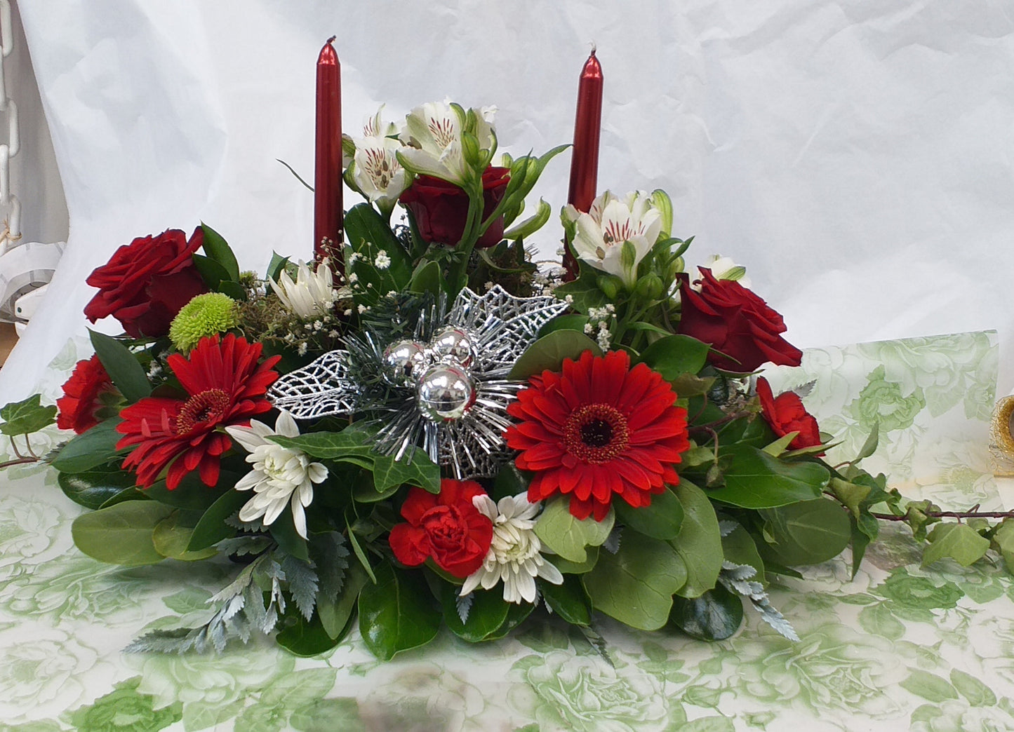 Christmas Table Decoration - Broadfield Flowers Florist Lincoln