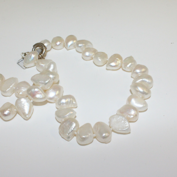 Large Beaded White Pearl Necklace - Broadfield Flowers Florist Lincoln