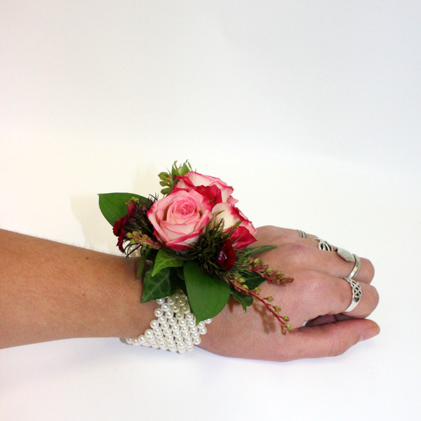 Classic Wrist Corsage - Broadfield Flowers Florist Lincoln